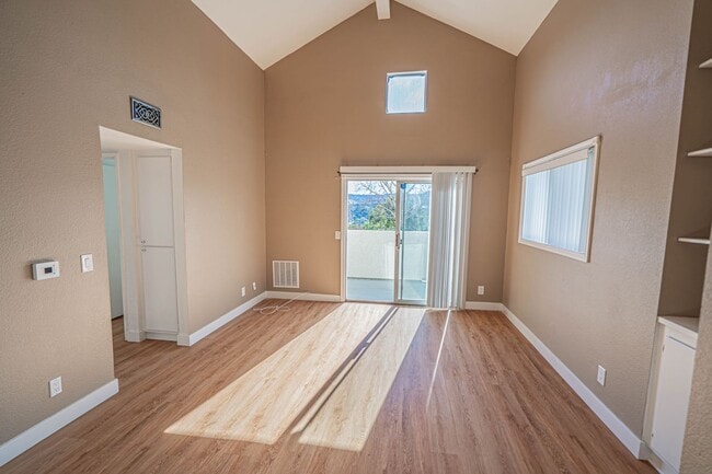 Photo - Charming 2-Bedroom Upper Unit Condo with Community Amenities in Newhall! Unit 204