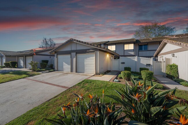 Photo - 17541 Matinal Rd Townhome