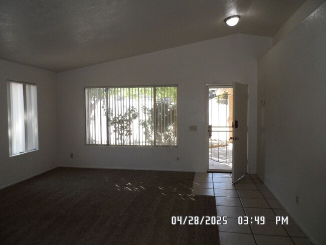 Photo - 3 Bedrooms, 2 Bathroom, Large Fully Fenced...
