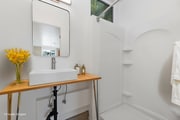 Photo - Contemporary Little Italy Studio! House