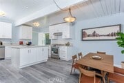 Photo - 1747 N Shaffer St House