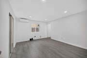 Photo - 9817 Holmes Ave