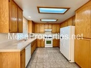 Photo - 14744 Hopland St