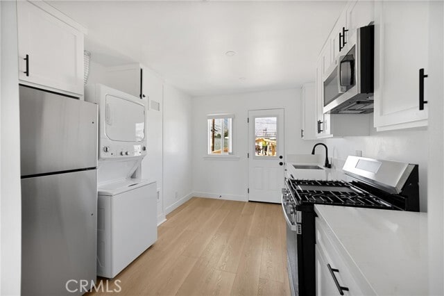 Building Photo - 15 Christina St Unit A Rental