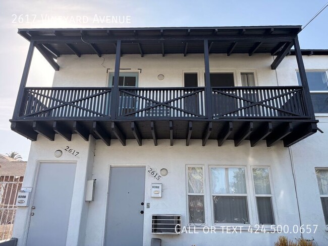 Building Photo - 2617 Vineyard Ave