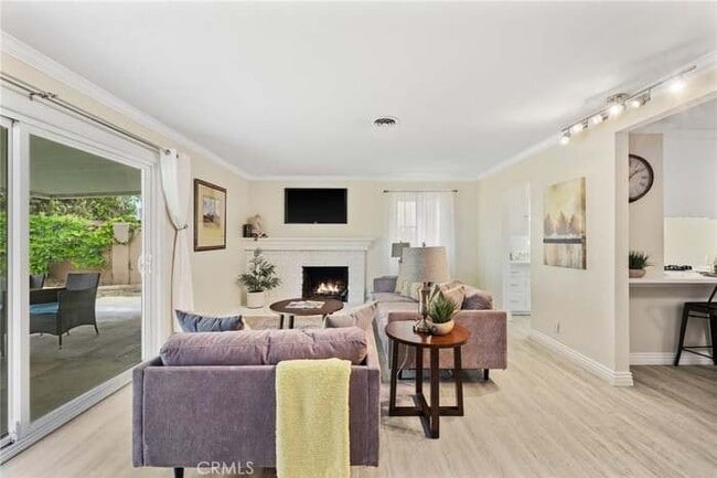 Photo - 6521 Chapman Ave