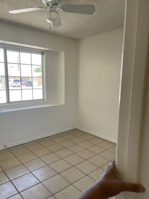 Photo - 38708 Glenraven Ave