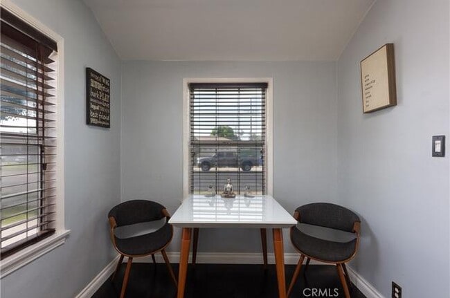 Photo - 5643 Ashworth St