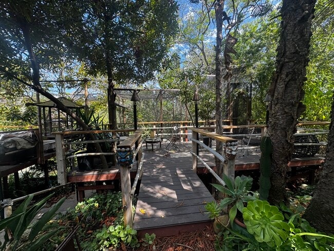 Photo - 631 W Pennsylvania Ave