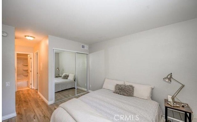 Photo - 5460 White Oak Ave Unit E218