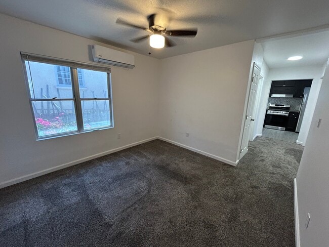 Photo - 2611 University Ave Unit B