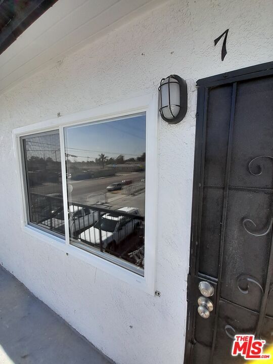 Photo - 10705 S Figueroa St Unit 7