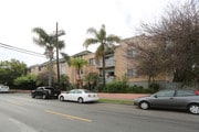 Primary Photo - 3223 Bagley Ave.
