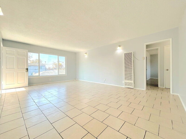 Photo - 8118 Stanford Ave