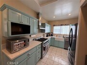 Photo - 1610 W 36th Pl Townhome