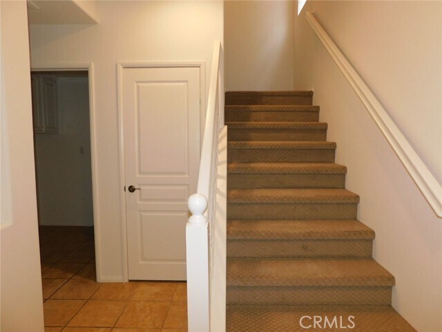Photo - 147 Tall Oak