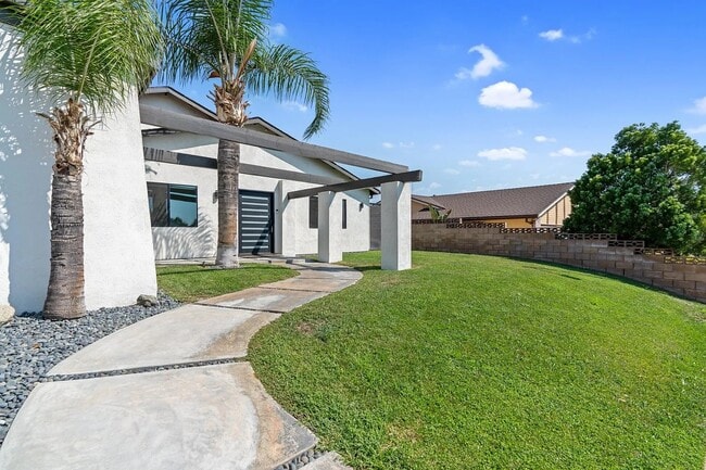 Photo - 13940 Bermax Ave