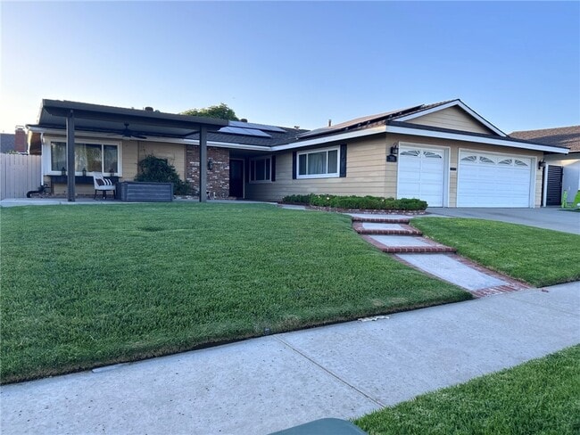 Building Photo - 701 Longfellow Dr