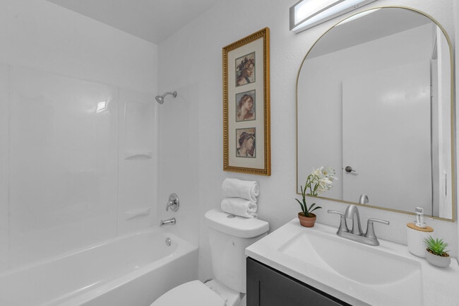 Photo - 72682 Thrush Rd Unit 1