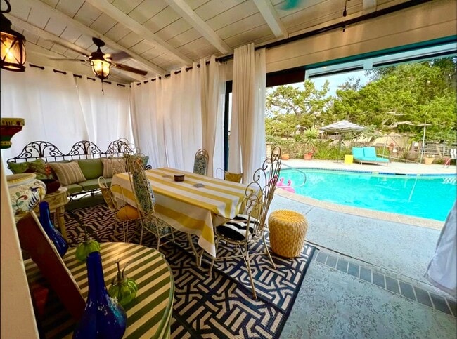 Photo - Your Own Little Oasis is Waiting!