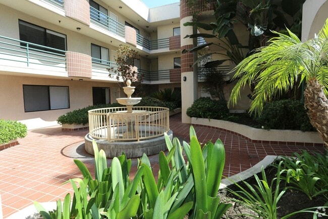 Photo - CYN - CYNTHIA GARDENS