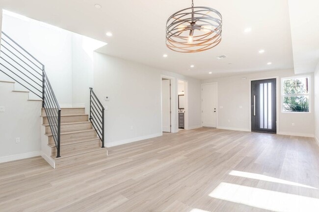 Photo - 10754 Nassau Ave