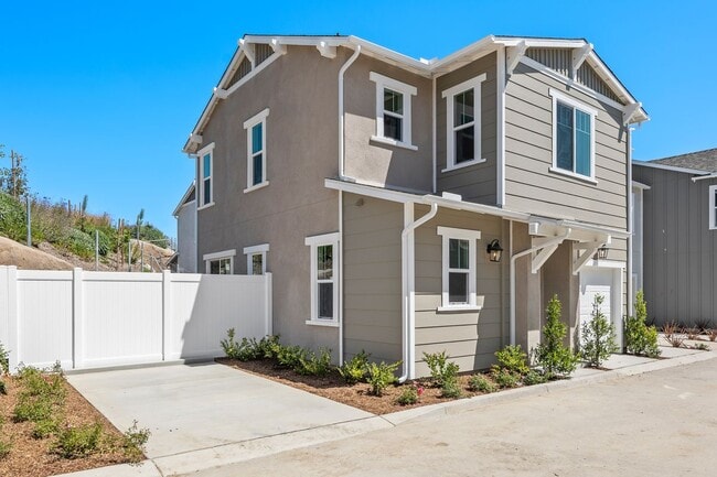 Photo - 1523 Wingwood Ln