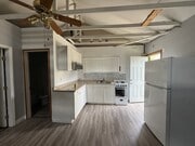 Photo - 637 N 2nd Ave