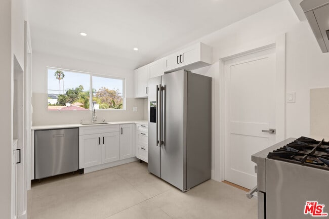 Photo - 545 N La Jolla Ave