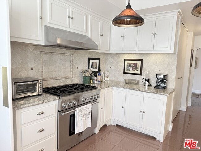 Photo - 1220 S Roxbury Dr Unit 204
