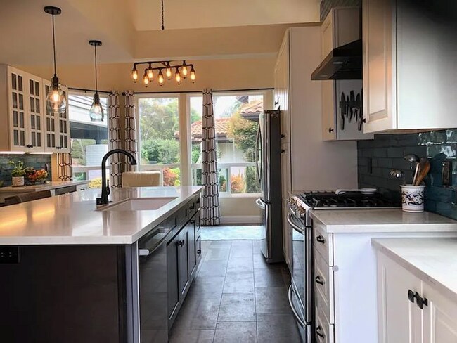 Photo - 4 bd, 3 bth SFR in Carlsbad