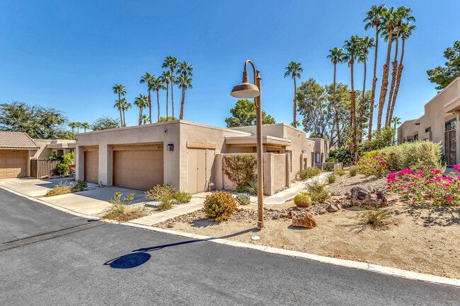 Photo - 48594 Oakwood Way