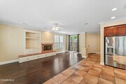 Photo - 186 Parkside Dr House