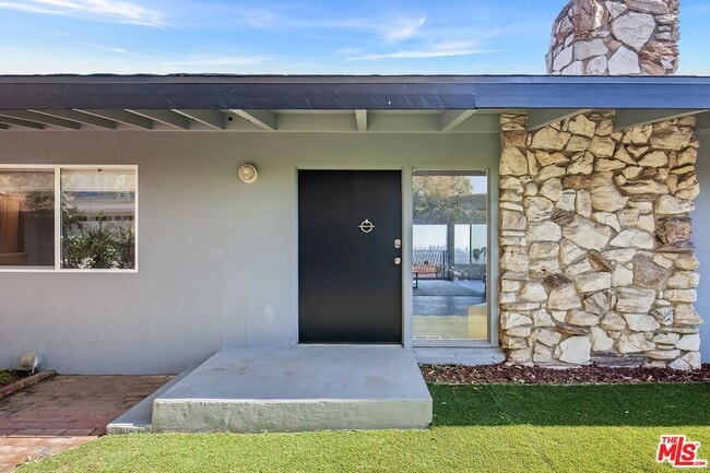 Photo - 9432 Sierra Mar Pl