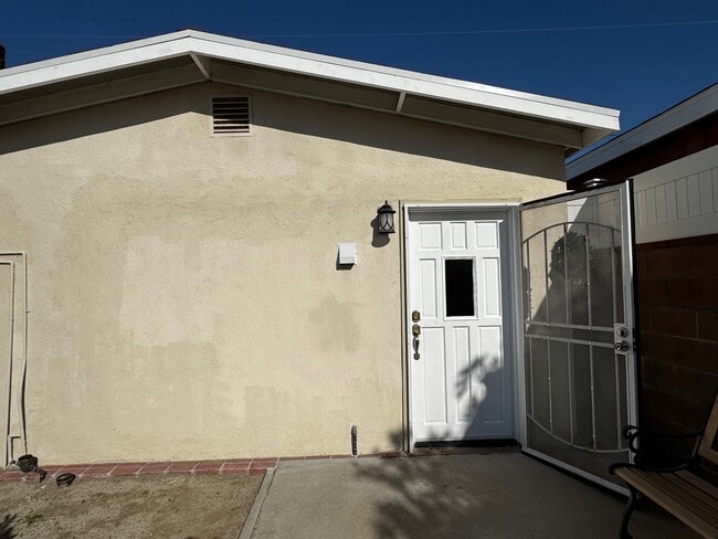 Photo - 11041 Leadwell St Unit Guest house