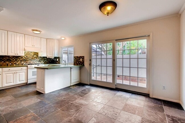 Photo - 3910 Caminito Patricia Townhome