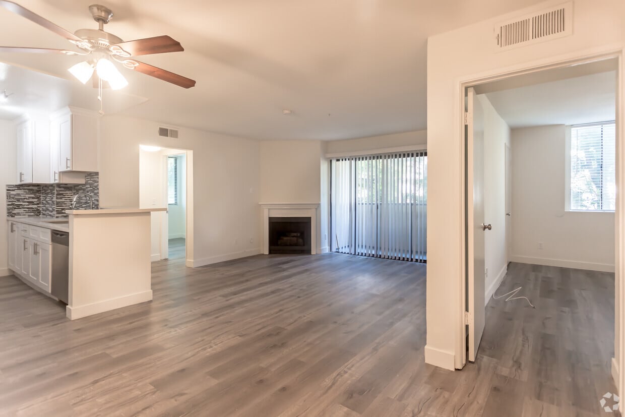 3D Tour - Bakman Apartments
