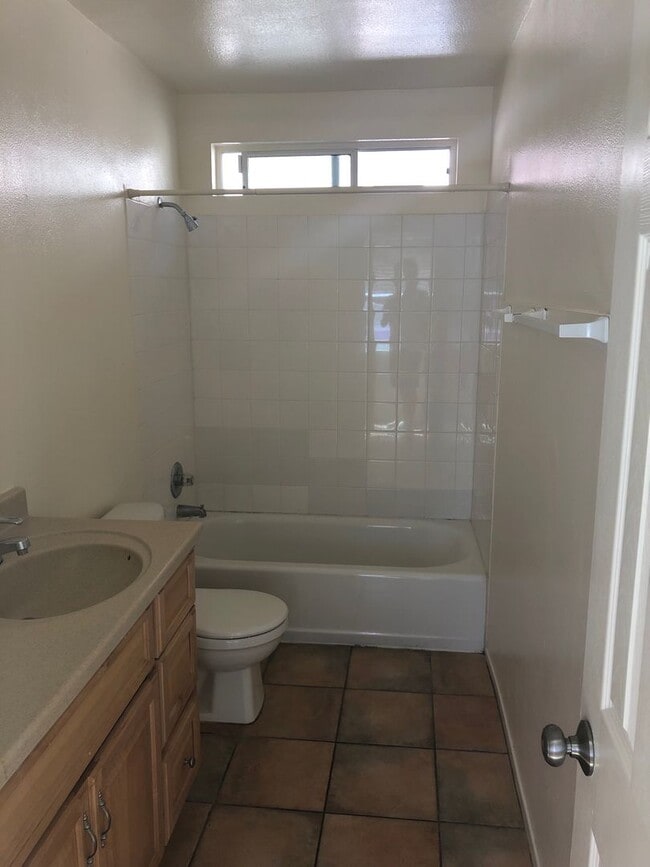 Building Photo - 6743 Del Playa Dr Unit 1