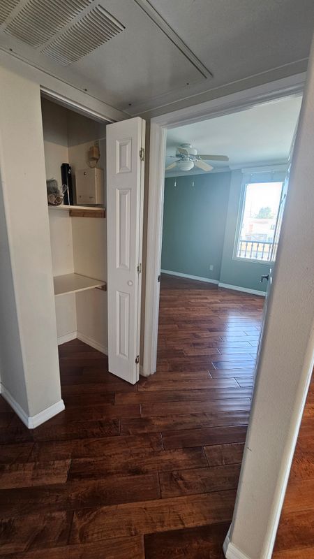 Photo - 1049 S Hobart Blvd Unit 305