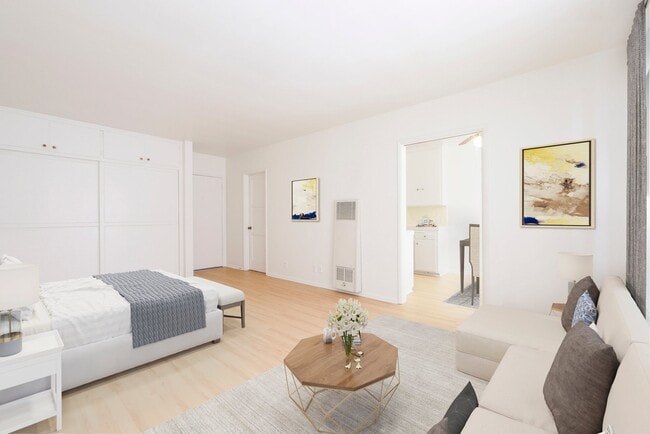 Building Photo - 729 Gayley Ave