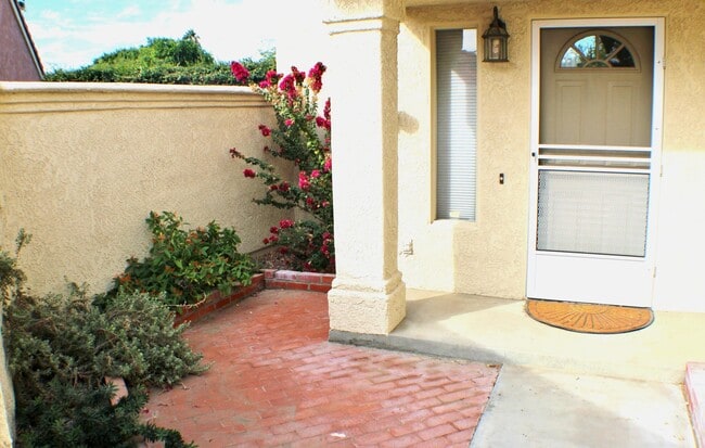 Photo - 76574 Sheba Way