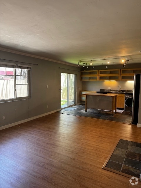 Building Photo - 4173 Mississippi St Rental
