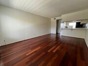 Photo - 569 E St