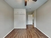 Photo - 1520 E L St House