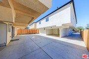 Photo - 1640 Murchison St