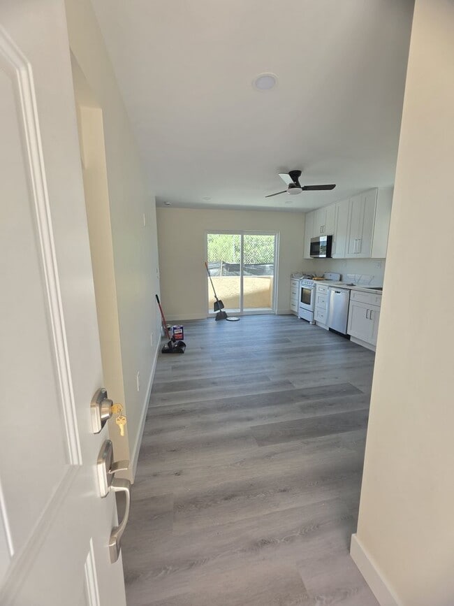 Photo - 6328-6332 Cleo Street Unit 6330