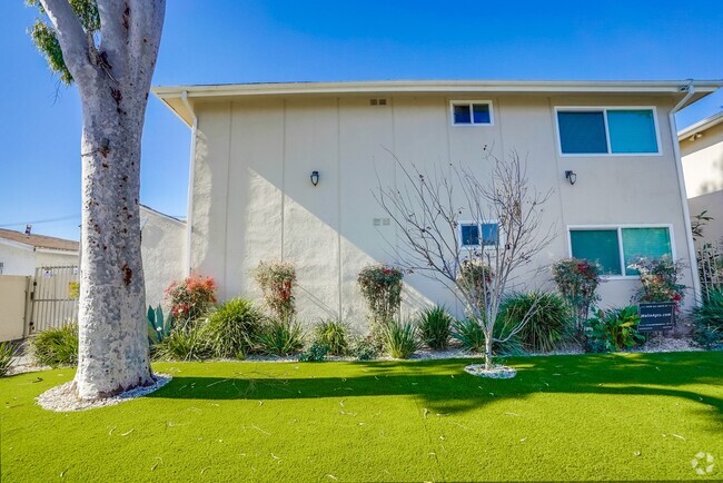 Exterior - 6107 - 6117 11th Ave Rental