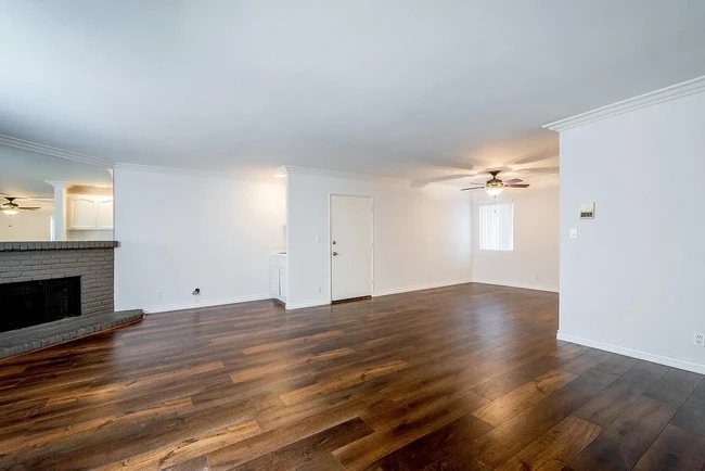 Photo - 17155 Chatsworth St Unit 7