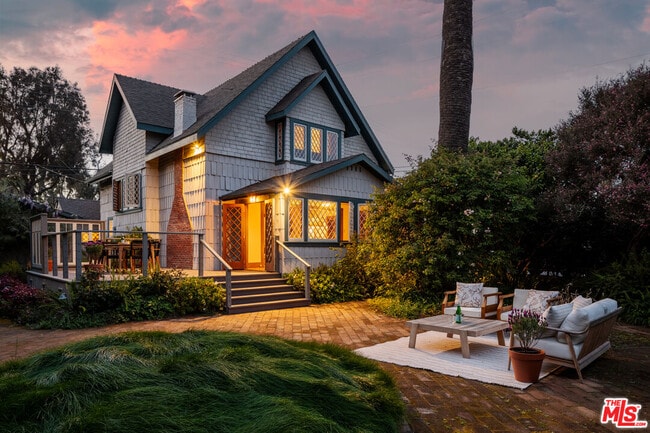 Building Photo - 587 Grand Blvd