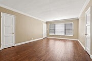 Photo - 1525 S Beverly Dr House
